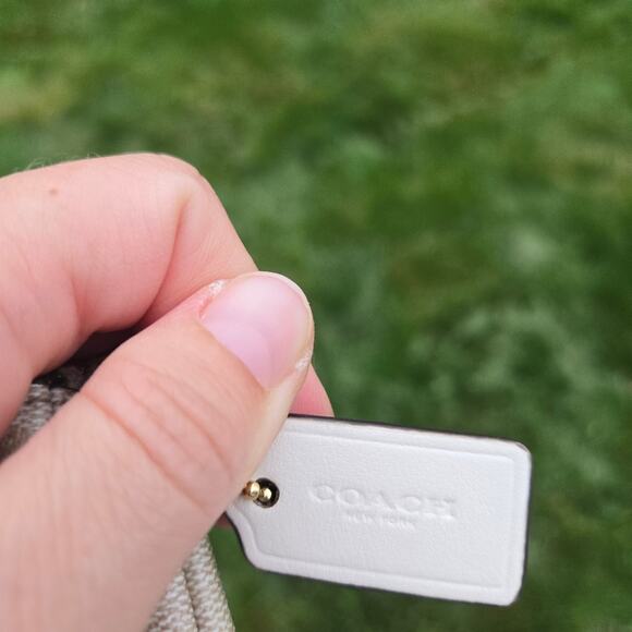 Coach Outlet F16109 Beige Double-Zip Wristlet in Signature Coated Canvas - Picture 11 of 15